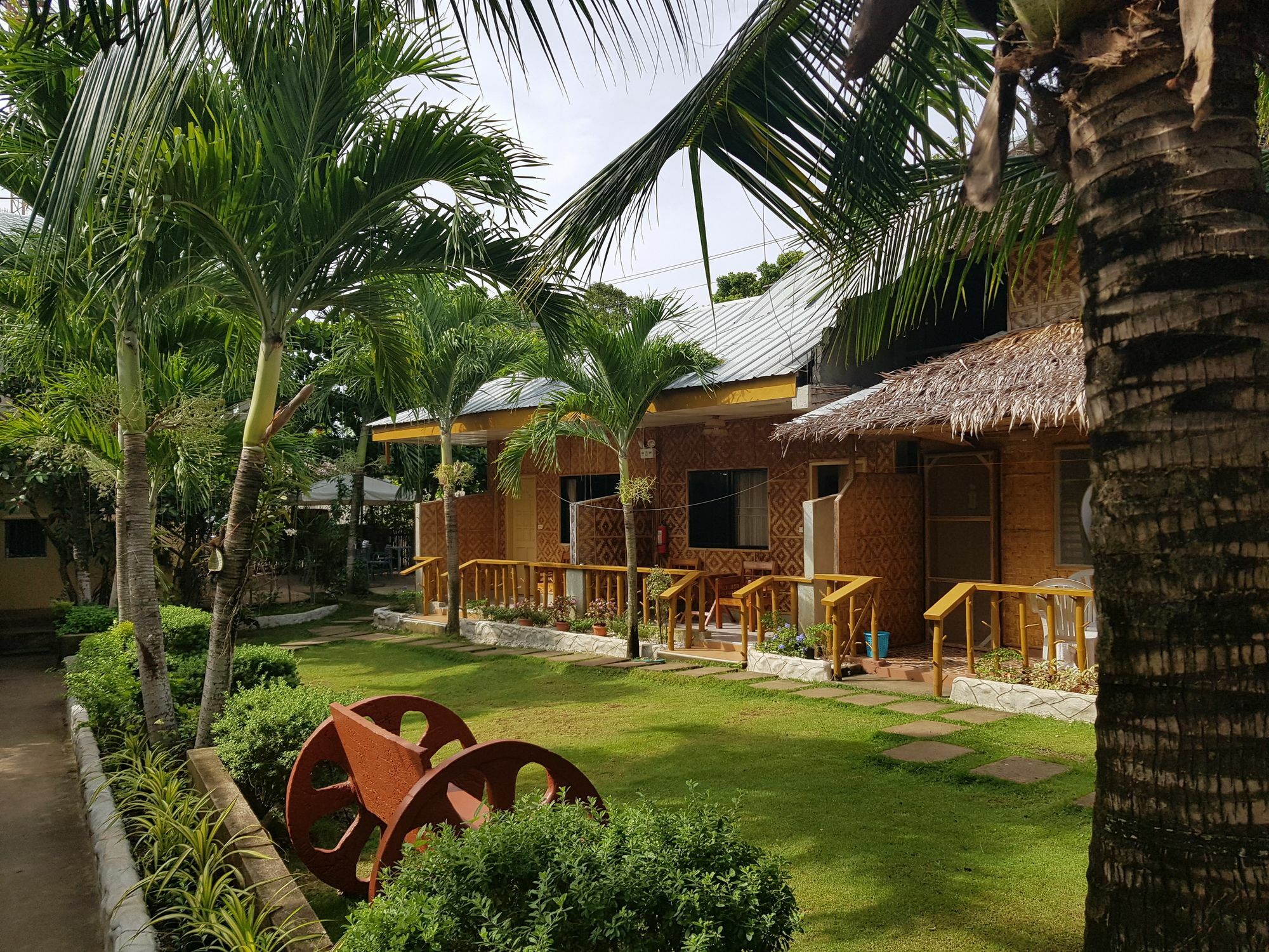 Alona Bamboo House Hotel Panglao Exterior photo